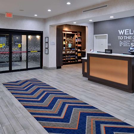 Hampton Inn Kansas City Northeast מראה חיצוני תמונה
