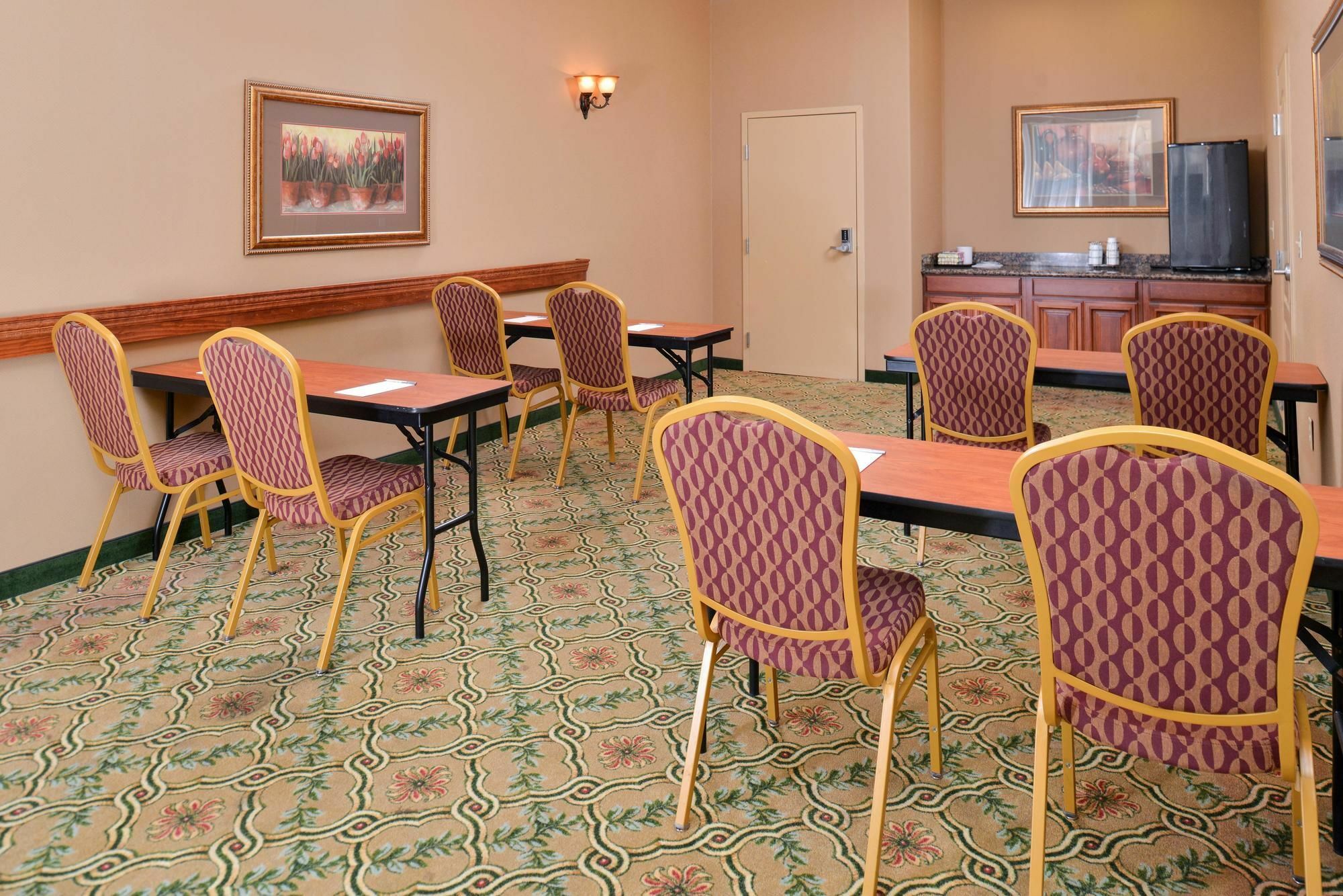 Hampton Inn Kansas City Northeast מראה חיצוני תמונה